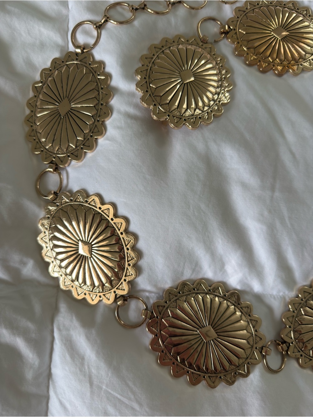 Gold Pendant Chain Belt 43in long - Picture 2 of 2